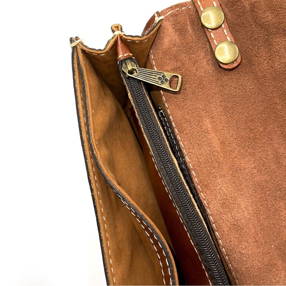 Patricia Nash Leather Crossbody Bag - Picture 8 of 11